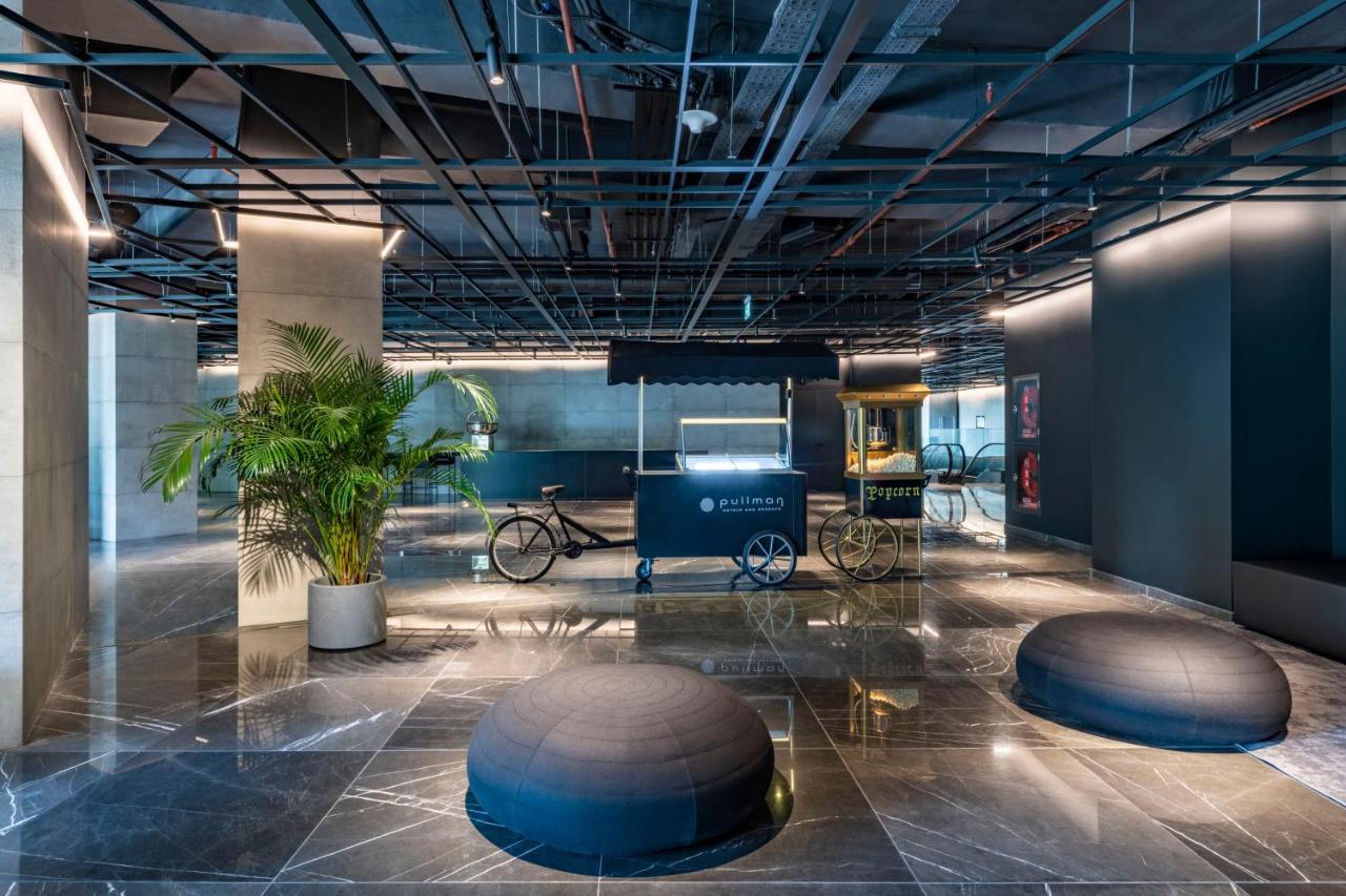 Pullman Tbilisi Axis Towers Hotel Luaran gambar The lobby of the hotel