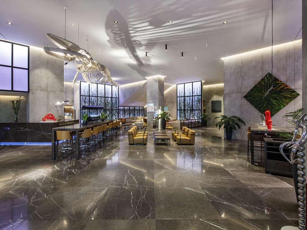 Pullman Tbilisi Axis Towers Hotel Luaran gambar Lobby