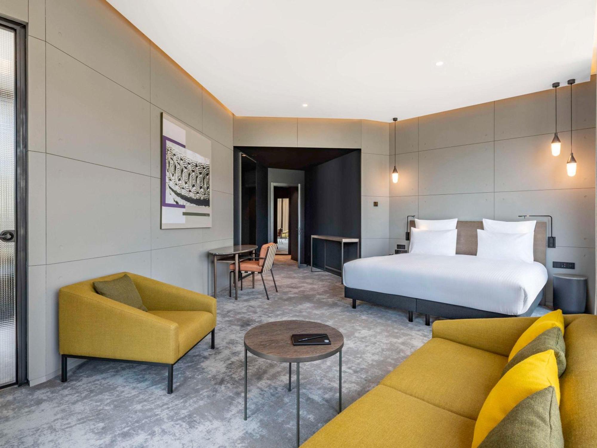 Pullman Tbilisi Axis Towers Hotel Luaran gambar